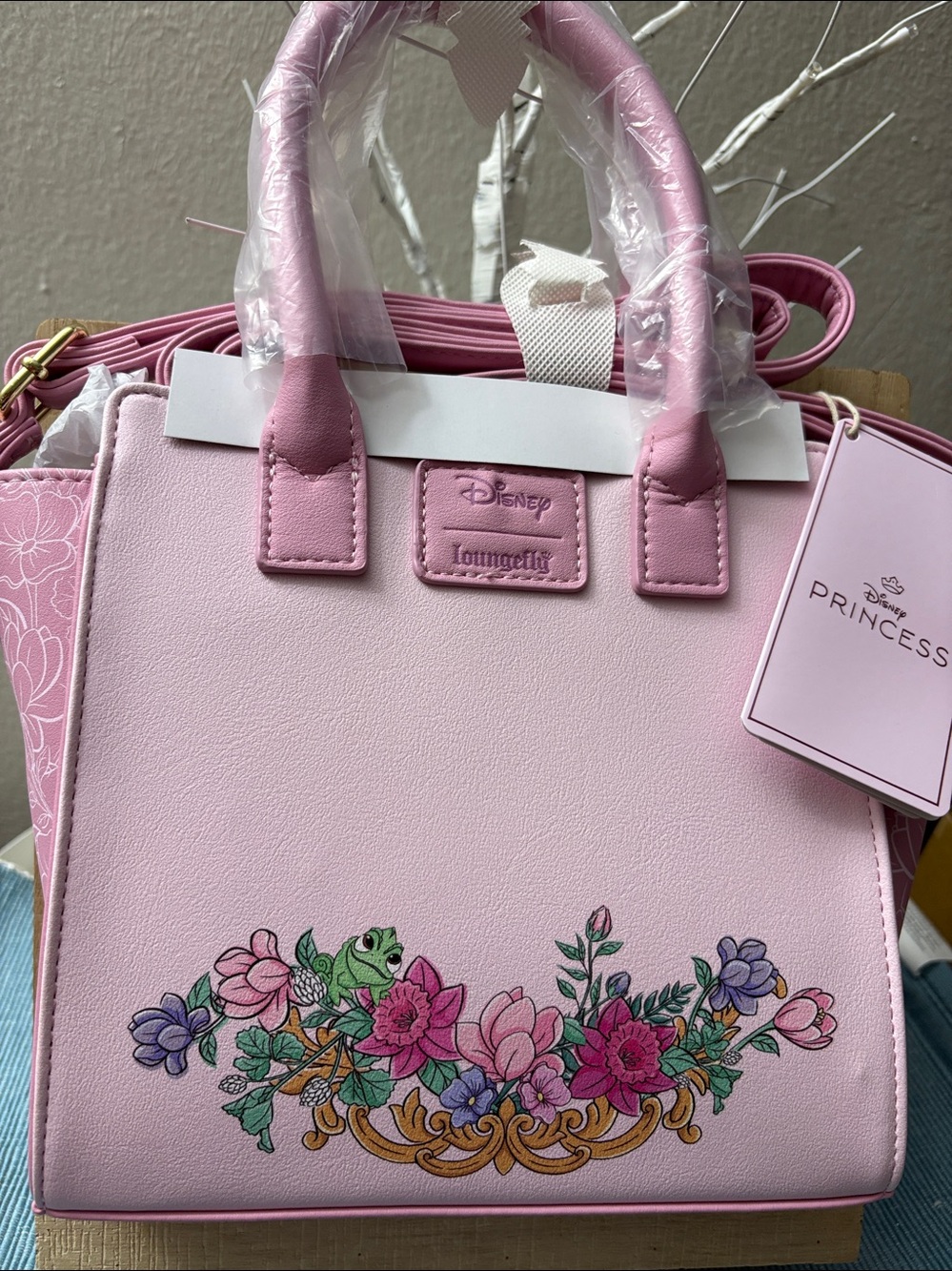LOUNGEFLY disney princess tangled satchel/ crossbody - Picture 2 of 3